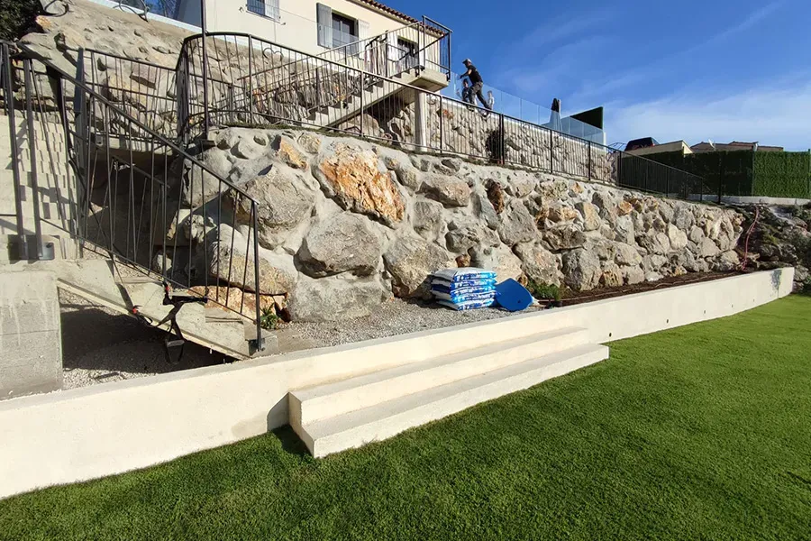 Galerie photos d’Earthworks à Cagnes-sur-Mer-17